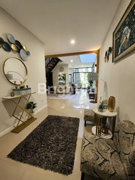 RUMAH INDUSTRIAL MODERN FULL FURNISH DI BSD CITY TANGERANG SELATAN