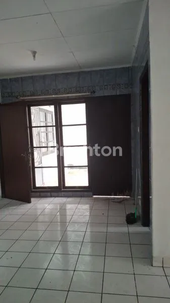 image RUMAH SIAP HUNI DIKOMPLEK ELITE BUMI PANYAWANGAN (3)