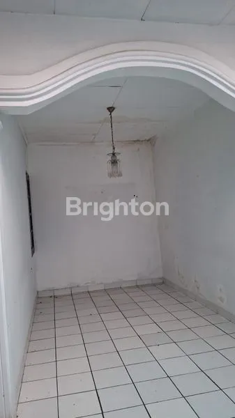 image RUMAH SIAP HUNI DIKOMPLEK ELITE BUMI PANYAWANGAN (4)