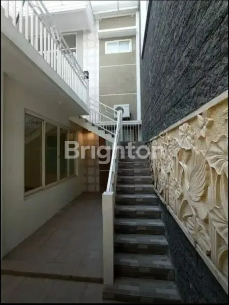 image RUMAH 2 LANTAI MODERN MINIMALIS PAKUWON CITY CLUSTER FAVORIT   (4)