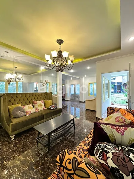 image RUMAH HOOK STRATEGIS DEKAT KAMPUS UIN CIPUTAT TANGERANG SELATAN  (3)