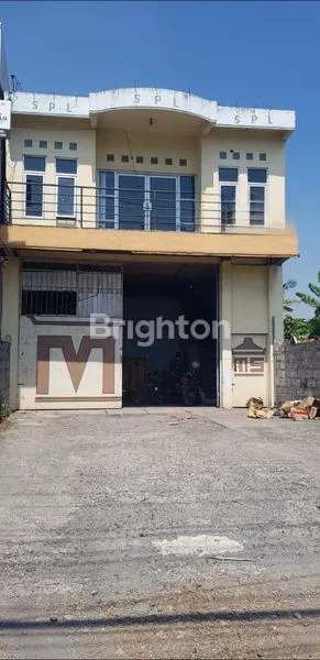 GUDANG PINGGIR JALAN BATANG SEMARANG