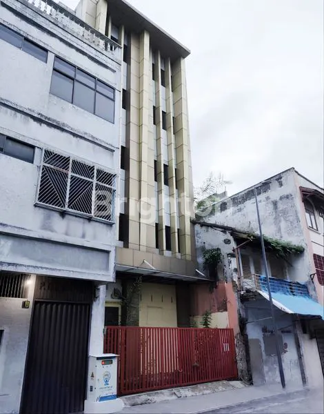 image  • RUKO GANDENG 5,5 TINGKAT - TITIK LOKASI BISNIS PREMIUM - SUPER STRATEGIS - INTI KOTA  (6)