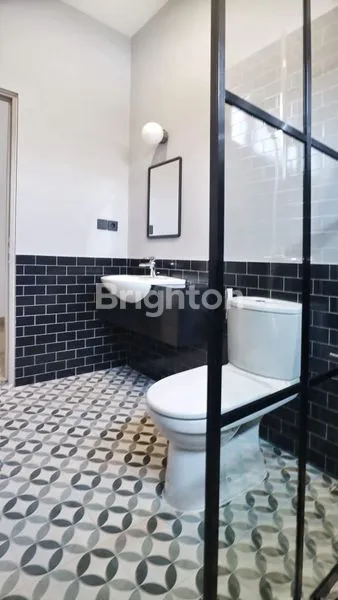 image RUMAH BARU DAN MEWAH CIPETE JAKARTA SELATAN (8)