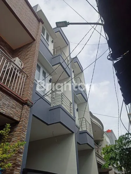 image RUMAH 3 LANTAI INDENT TANJUNG DUREN (2)