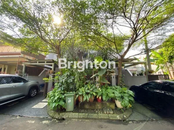 image RUMAH ASTRI TERAWAT HUNIAN  IDAMAN (1)