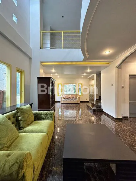 image DIJUAL RUMAH HOOK STRATEGIS DEKAT UIN TANGSEL (4)