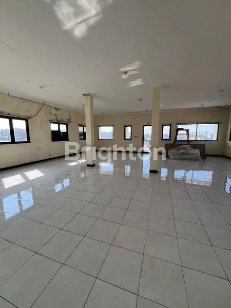 image RUMAH AREA VETERAN BISA UNTUK KANTOR KOST ATAU MESS (5)