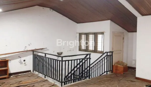 image RUMAH BESAR DI CLUSTER TAMAN SUNTER AGUNG (5)