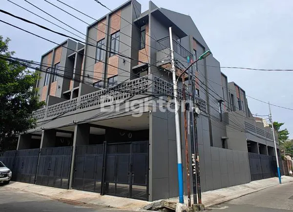 image RUMAH BARU POSISI HUK DURI KEPA 3 LANTAI SEMIFURNISH  (1)