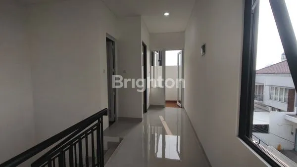 image RUMAH BARU POSISI HUK DURI KEPA 3 LANTAI SEMIFURNISH  (5)