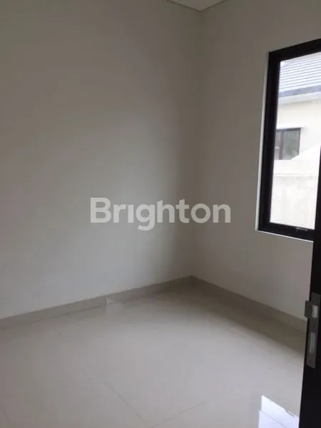 image RUMAH EMINENT BSDCITY TANGERANG SELATAN (4)