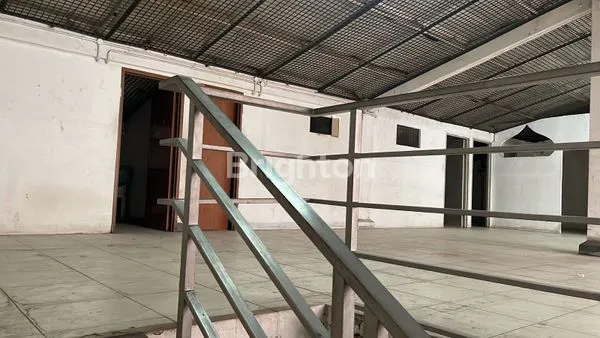 image RUKO GANDENG 13.6 X 21 PEROJO JAKARTA PUSAT (3)