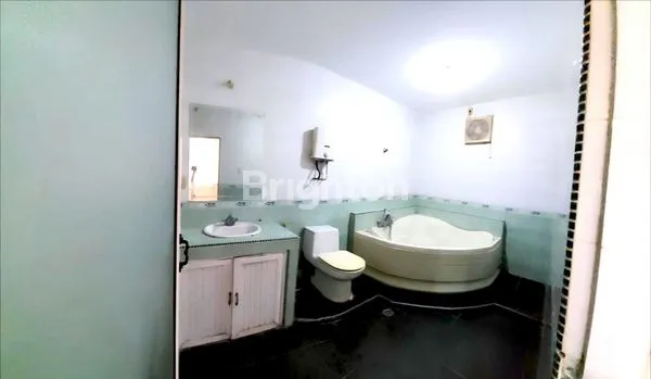 image DIJUAL RUKO INTI KOTA LOKASI PREMIUM - TITIK 0 KOTA MEDAN DAERAH JL. GURU PATIMPUS & JL. PUTRI HIJAU - SEMI FURNISHED  (6)