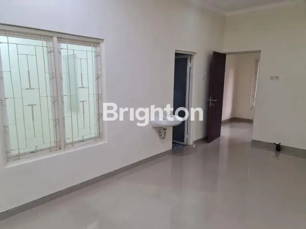 image RUMAH VILLA BATU PANORAMA STRATEGIS DI TENGAH KOTA (6)