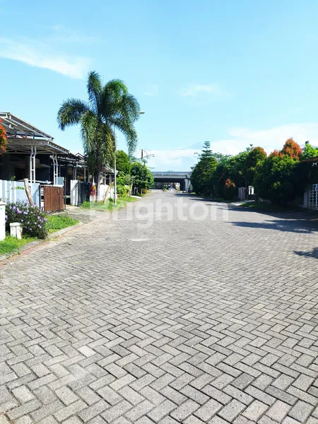 image BUTUH CEPAT LAKU RUMAH MALANG ANGGUN SEJAHTERAH LAWANG (3)