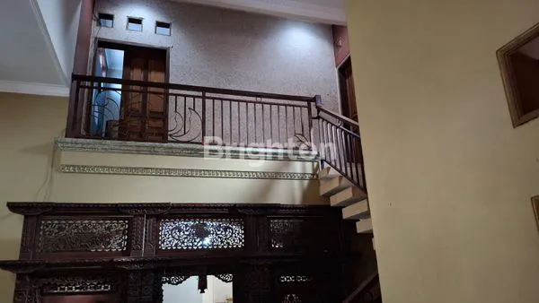 image JUAL RUMAH 2 LANTAI ADEM DAN ASRI DI JANGLI PERMAI (4)