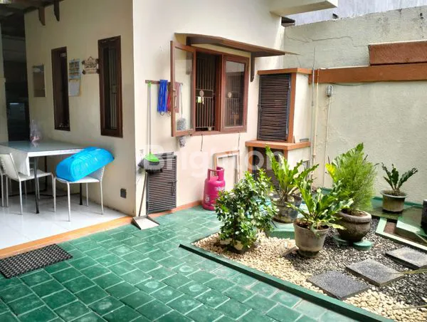 image RUMAH 3 BR 2 LANTAI BIG GARDEN RENON JALAN 8 METER (2)