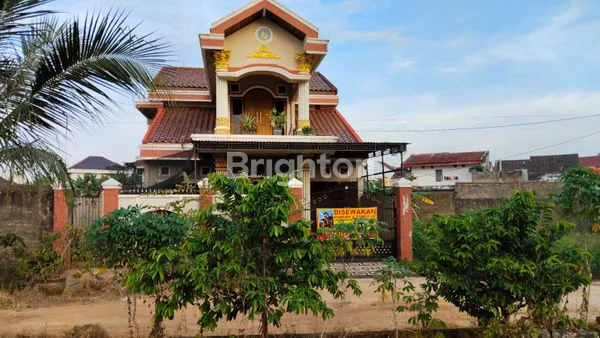 image RUMAH DUA LANTAI FULL FURNISH LOKASI ALANG ALANG LEBAR (8)