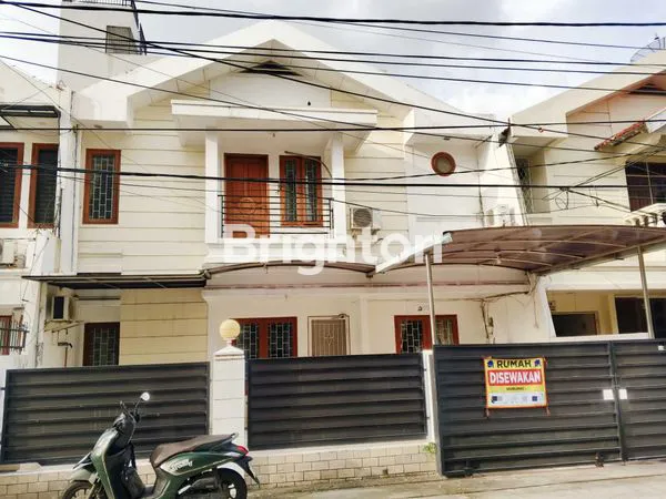 image RUMAH TEDUH NYAMAN DAN LUAS DI JANUR INDAH KELAPA GADING JAKARTA UTARA (1)