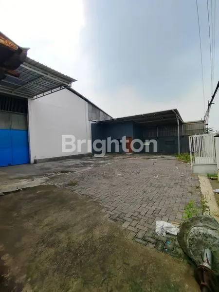 image GUDANG LOKASI STRATEGIS GEMPOL (2)