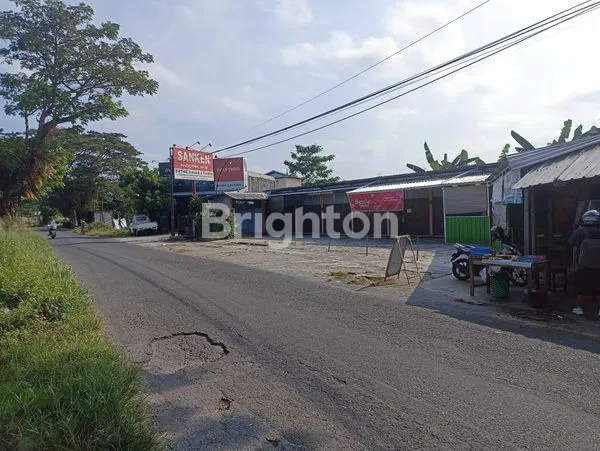 image KIOS DELANGGU (2)