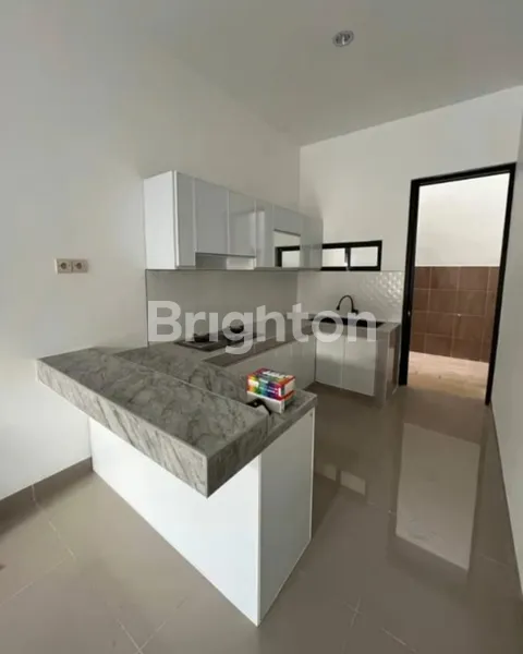 image RUMAH 2 LANTAI DI PUSAT KOTA JALAN ORO ORO PACARKELING TAMBAKSARI  (2)