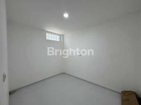 image MINIMALIS PANTAI MENTARI 2LT, ROW JALAN 3 MOBIL, DKT LEBAK, KENJERAN (3)