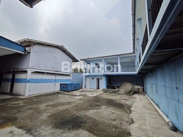 GUDANG PINGGIR JALAN RAYA CIPONDOH