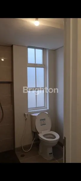 image LOKASI TERDEPAN 2 LANTAI MINIMALIS TERAWAT DEKAT AKSES TOL DAN PAKUWON MALL (7)