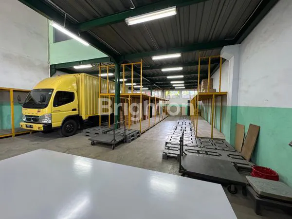 image GUDANG DI DADAP BARU DI RENOVASI  (3)