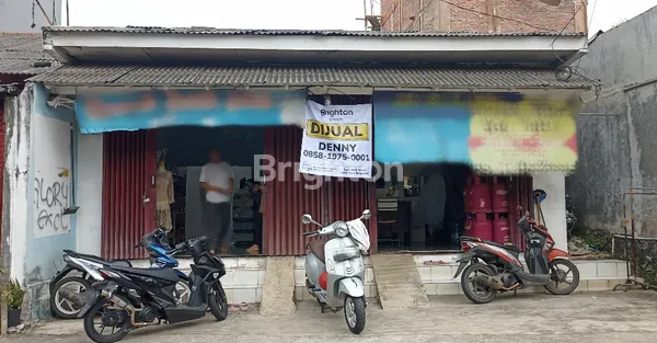 JUAL CEPAT!! TOKO 2 KIOS DAERAH RAMAI LOKASI CIRENDE