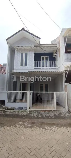 image RUMAH 2 LANTAI SIAP HUNI DI PURIMAS SEBELAH KAMPUS UPN DAN MERR (1)