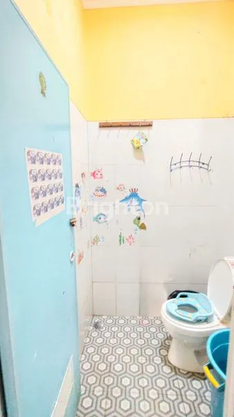 image RUMAH  DI SEMARANG TIMUR, LINGKUNGAN  NYAMAN,  DEKAT  TOL  KALIGAWE ....... BU (5)