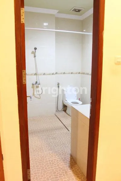 image RUKO FULL PERABOT TENGAH KOTA MAKASSAR - LAMADDUKELLENG (7)