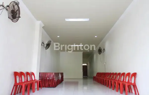 image RUKO FULL PERABOT TENGAH KOTA MAKASSAR - LAMADDUKELLENG (2)