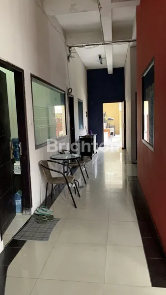 image GEDUNG EKS KANTOR STRATEGIS AREA KOMERSIL BENDUL MERISI (3)