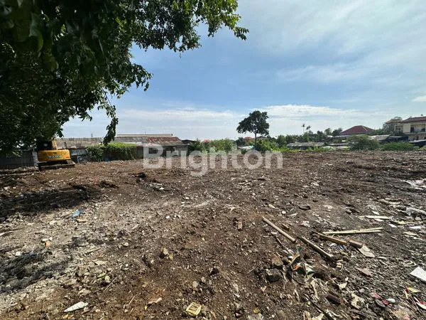 image TANAH KOSONG DIPINGGIR JALAN RAYA LOKASI STRATEGIS COCOK UNTUK SEGALA USAHA DIAREA DENPASAR UTARA  (5)