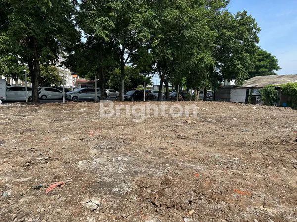 image TANAH KOSONG DIPINGGIR JALAN RAYA LOKASI STRATEGIS COCOK UNTUK SEGALA USAHA DIAREA DENPASAR UTARA  (3)