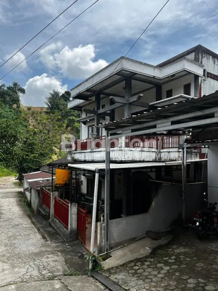 image RUMAH MEWAH DAN BAGUS (4)