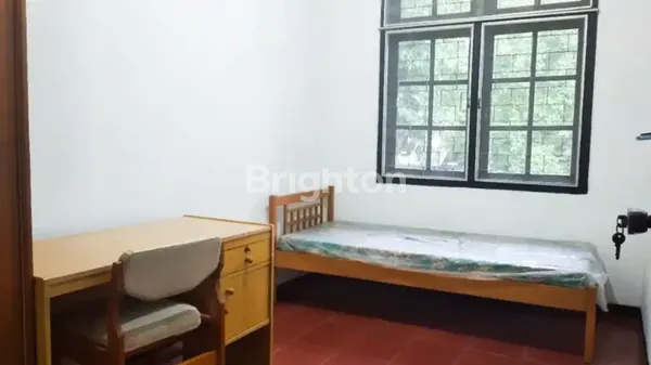 image RUMAH KOS DI SIWALANKERTO DEKAT UK PETRA (5)