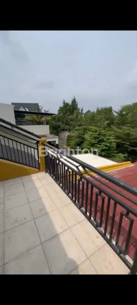 image HUNIAN IDAMAN DI SAKURA REGENCY – RUMAH RENOVASI BARU, CARPORT MUAT 2 MOBIL (4)