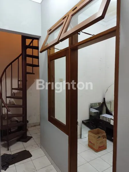 image RUMAH SUNTER PARADISE AKSES 3 MOBIL UK 10X18 HADAP TIMUR JAKARTA UTARA (8)