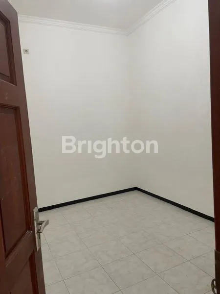 image PLOSO TIMUR, SUDAH DIRENOVASI DAN CAT, TINGGAL MASUK, DEKAT KENJERAN, PASAR ATOM, UNIVERSITAS WIDYA MANDALA (4)