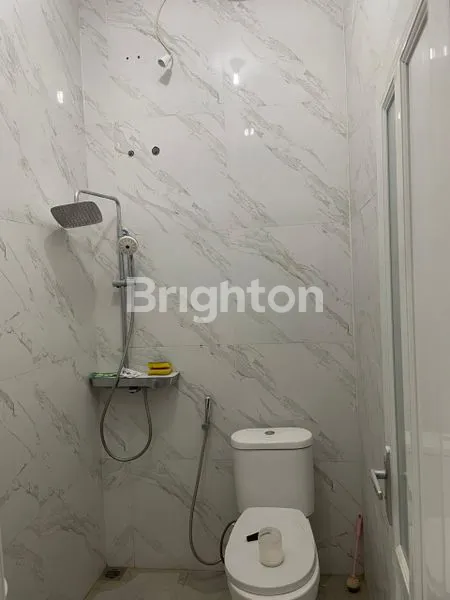 image PLOSO TIMUR, SUDAH DIRENOVASI DAN CAT, TINGGAL MASUK, DEKAT KENJERAN, PASAR ATOM, UNIVERSITAS WIDYA MANDALA (6)