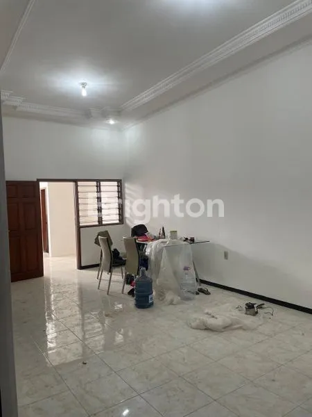 image PLOSO TIMUR, SUDAH DIRENOVASI DAN CAT, TINGGAL MASUK, DEKAT KENJERAN, PASAR ATOM, UNIVERSITAS WIDYA MANDALA (8)