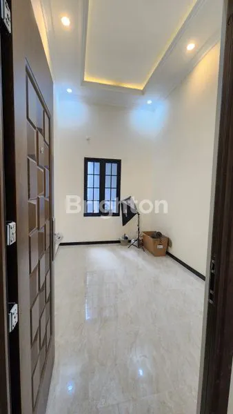 image RUMAH PREMIUM MEWAH SIAP HUNI DI GUNUNG PATI (7)