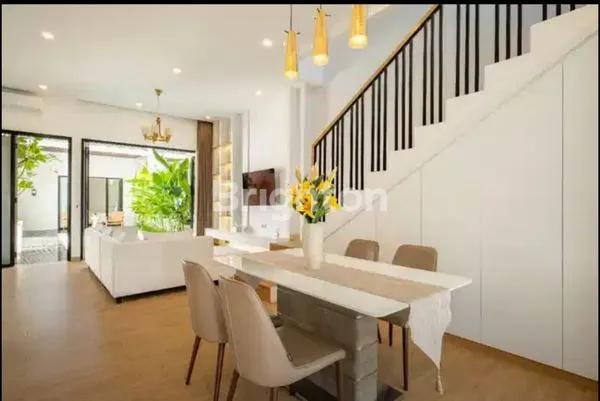 image BRAND NEW LUXURY VILLA DI LOKASI STRATEGIS TIBUBENENG, KECAMATAN KUTA UTARA KABUPATEN BADUNG BALI  (4)