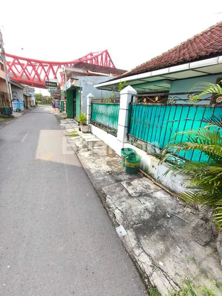 image RUMAH INVESTASI TINGGI (2)