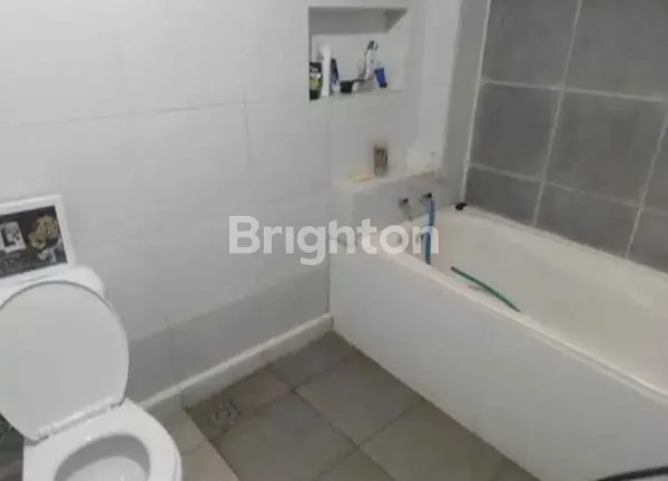 image RUMAH CANTIK MINIMALIS 2 LANTAI SEMI FURNISHED (4)